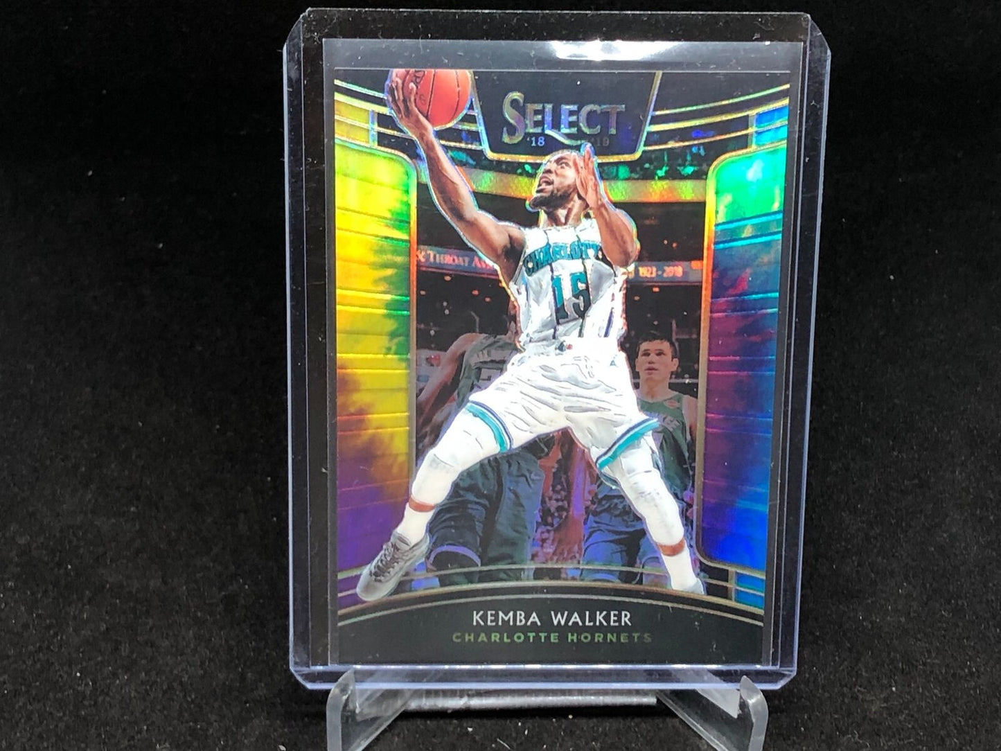 KEMBA WALKER 2018-19 PANINI SELECT CONCOURSE TIE DYE PRIZM #D /25