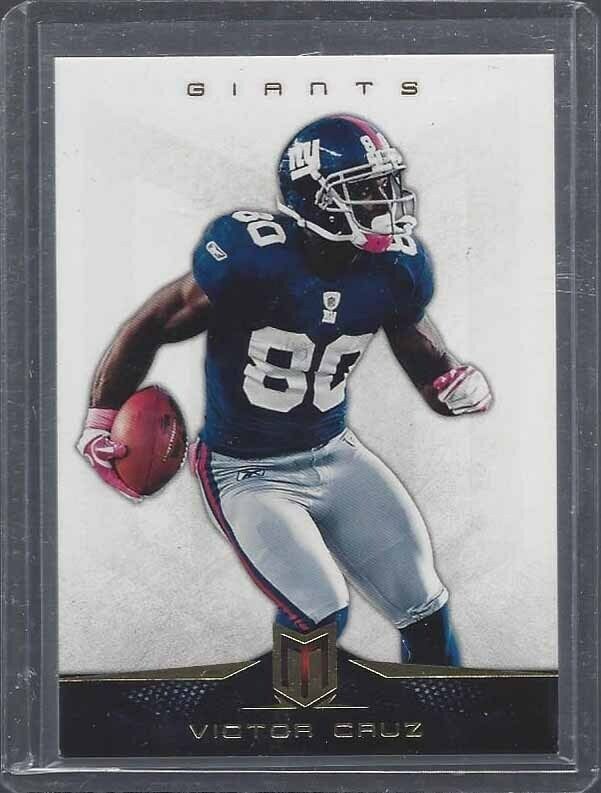 1/1 VICTOR CRUZ 2012 PANINI MOMENTUM GOLD #D 80/99 HIS JERSEY NUMBER #80 !!!
