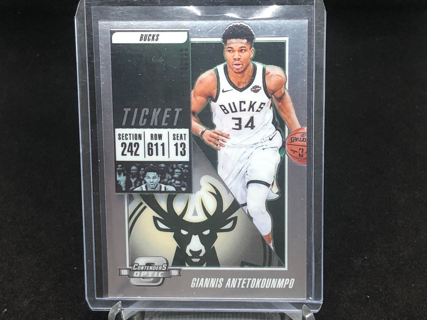 GIANNIS ANTETOKOUNMPO 2018-19 PANINI CONTENDERS OPTIC SEASON TICKET # 55