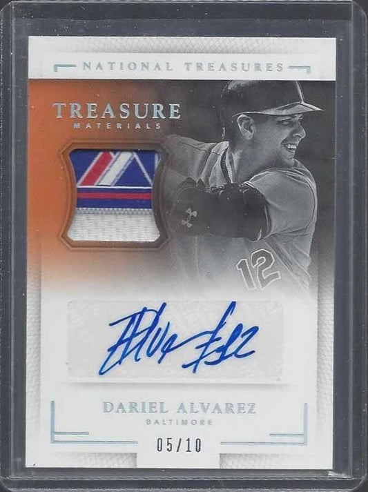 DARIEL ALVAREZ 2016 NATIONAL TREASURES MATERIALS MAJESTIC LOGO PATCH AUTO #D /10