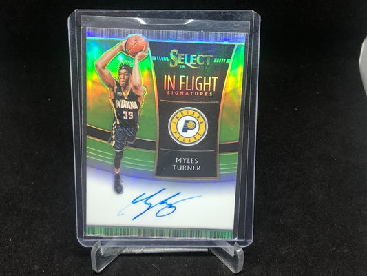 MYLES TURNER 2018-19 PANINI SELECT GREEN IN FLIGHT PRIZM ON CARD AUTO #D 7/99