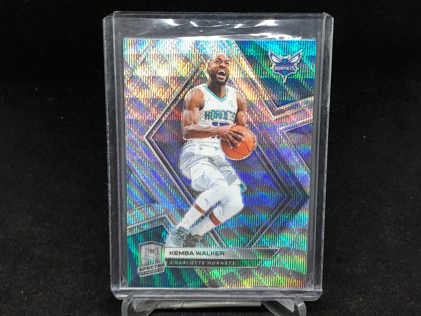 KEMBA WALKER 2018-19 PANINI SPECTRA FIRST OFF THE LINE FOTL WAVE PRIZM #D 6/9