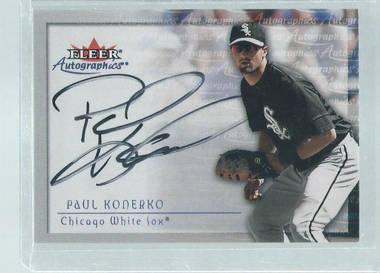 PAUL KONERKO 2000 FLEER SKYBOX AUTOGRAPHICS WHITE SOX ON CARD AUTO