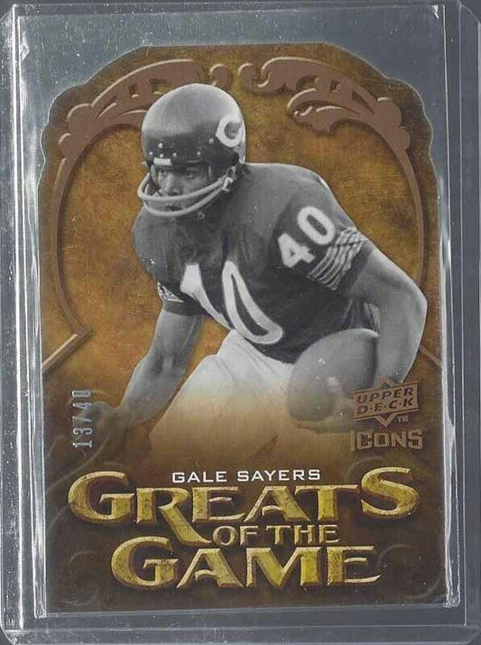 GALE SAYERS 2009 UPPER DECK UD ICONS GREATS OF THE GAME DIE CUT #D 13/40