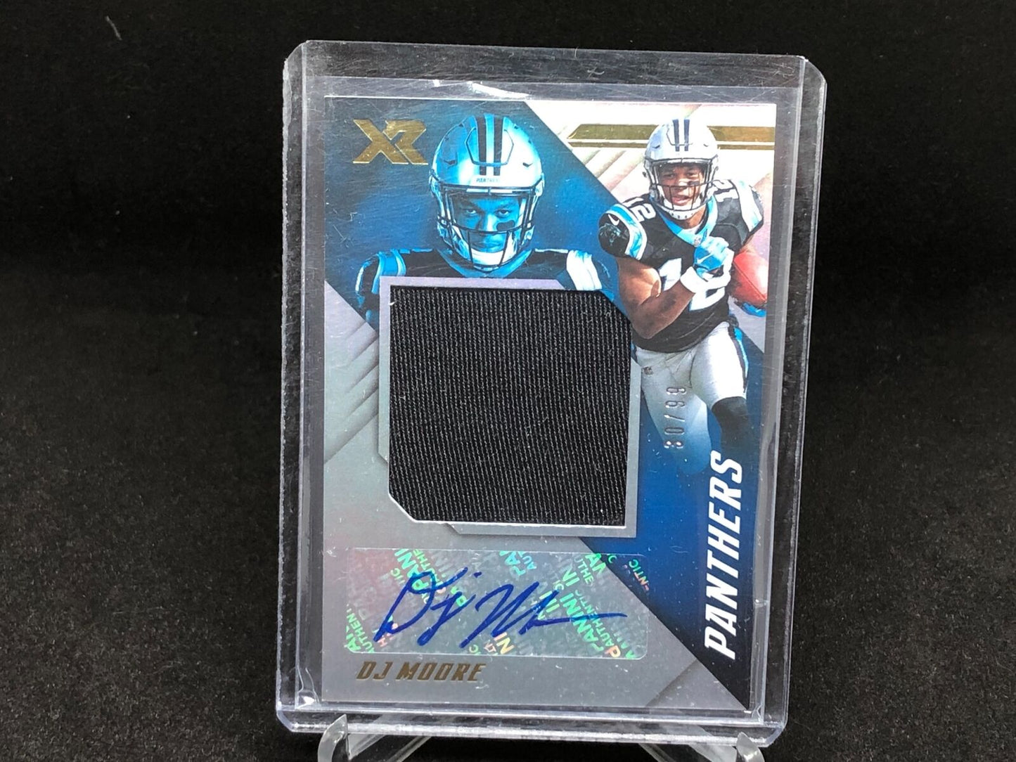 DJ MOORE 2018 PANINI XR ROOKIE JUMBO JERSEY AUTO RC #’D 30/99