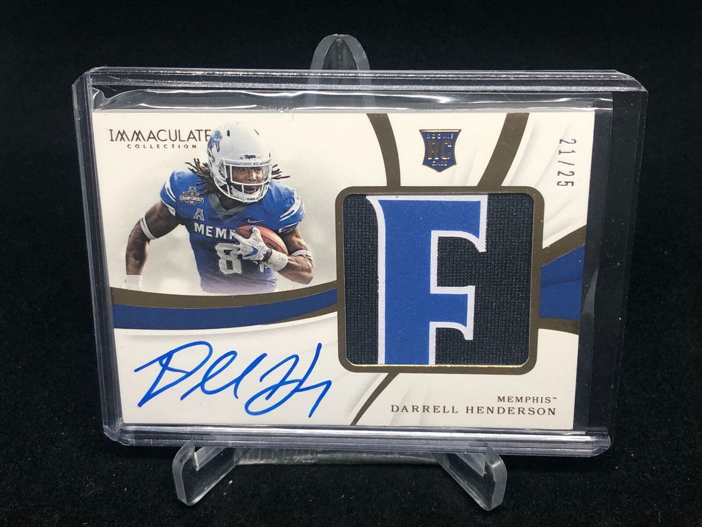 DARRELL HENDERSON 2019 IMMACULATE COLLEGIATE 3 CL PATCH ON CARD AUTO RC #D 21/25