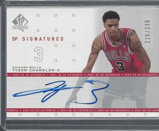 TYSON CHANDLER 2001-02 SP AUTHENTIC SIGNATURES ON CARD BULLS ROOKIE AUTO RC /390