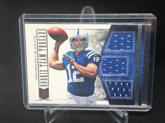 ANDREW LUCK 2012 PANINI MOMENTUM ROOKIE THREADS JERSEY RC #D 58/99