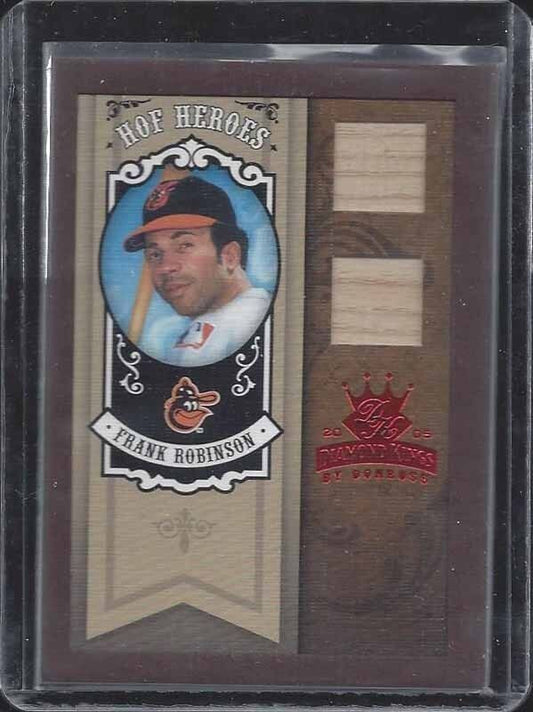 FRANK ROBINSON 2005 DIAMOND KINGS HOF HEROES RED FRAMED DUAL BAT #D 25/25