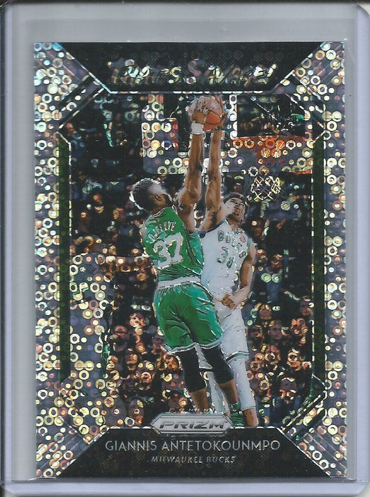 GIANNIS ANTETOKOUNMPO 2018-19 PANINI PRIZM FAST BREAK THAT'S SAVAGE SILVER PRIZM