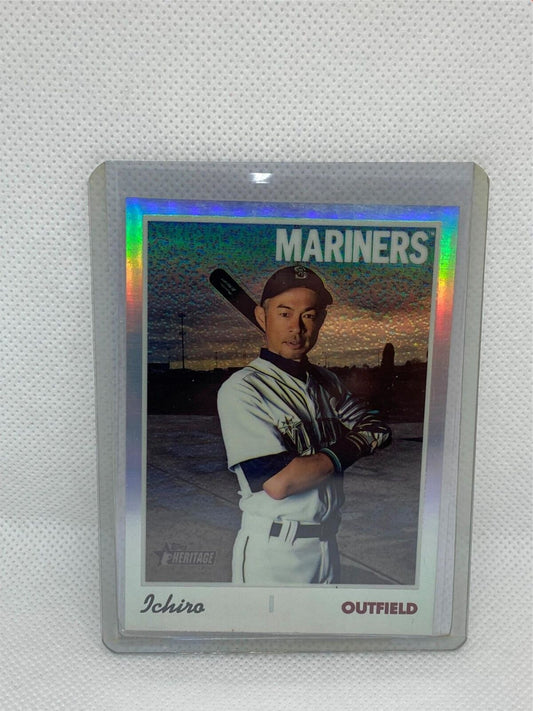 ICHIRO SUZUKI 2019 TOPPS HERITAGE REFRACTOR #D 225/569