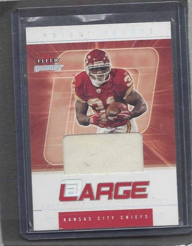 PRIEST HOLMES 2004 FLEER GENUINE @ AT LARGE JUMBO CHIEFS PATCH #D 18/75