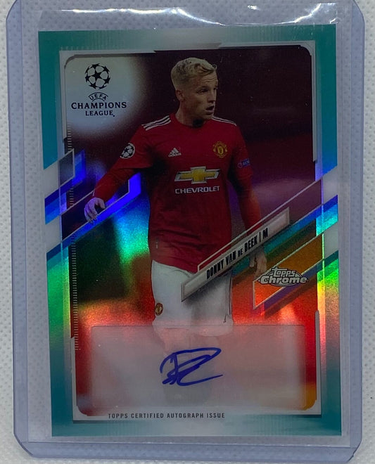DONNY VAN DE BEEK 2020-21 TOPPS CHROME CHAMPIONS TEAL REFRACTOR AUTO #D 063/199