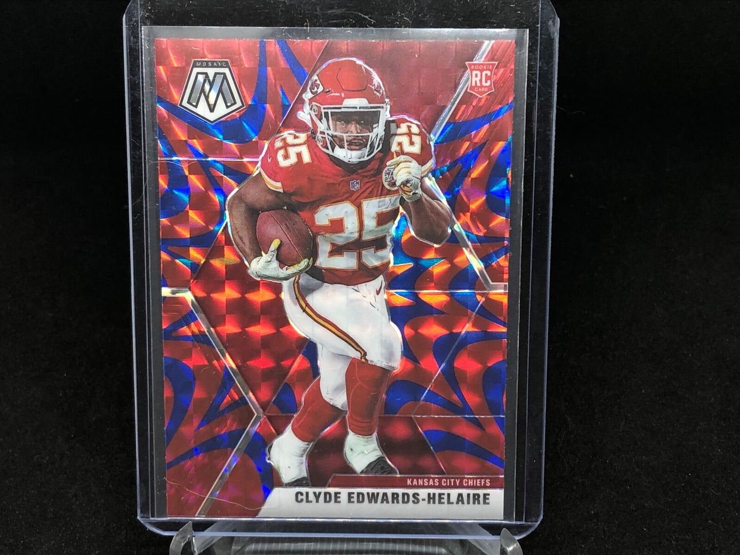 CLYDE EDWARDS HELAIRE 2020 PANINI MOSAIC BLUE REACTIVE PRIZM RC # 212