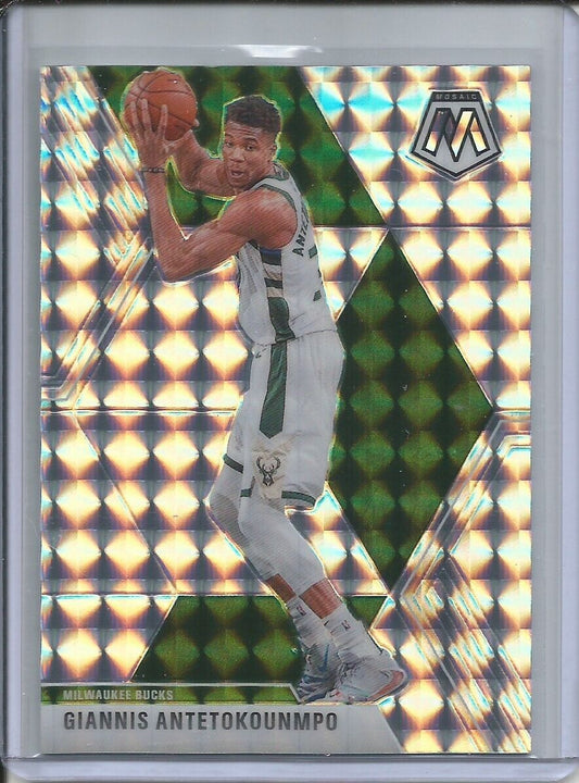 GIANNIS ANTETOKOUNMPO 2019-20 PANINI MOSAIC SILVER WAVE PRIZM #75