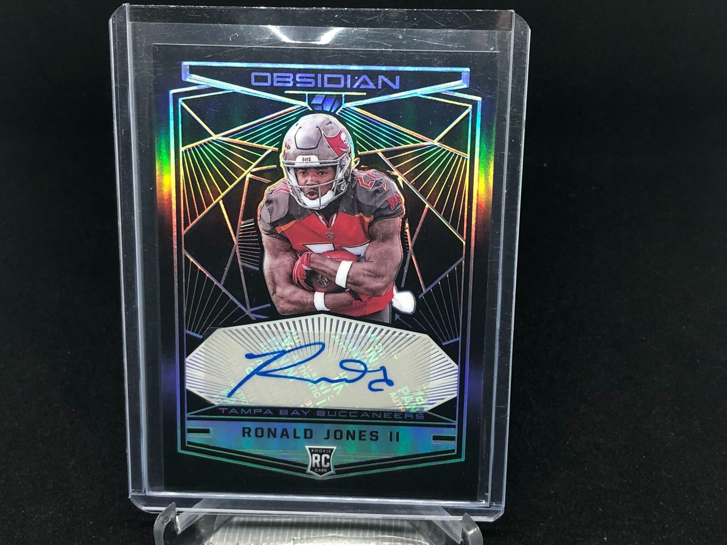RONALD JONES II 2018 PANINI OBSIDIAN SILVER AUTO RC #D 42/100
