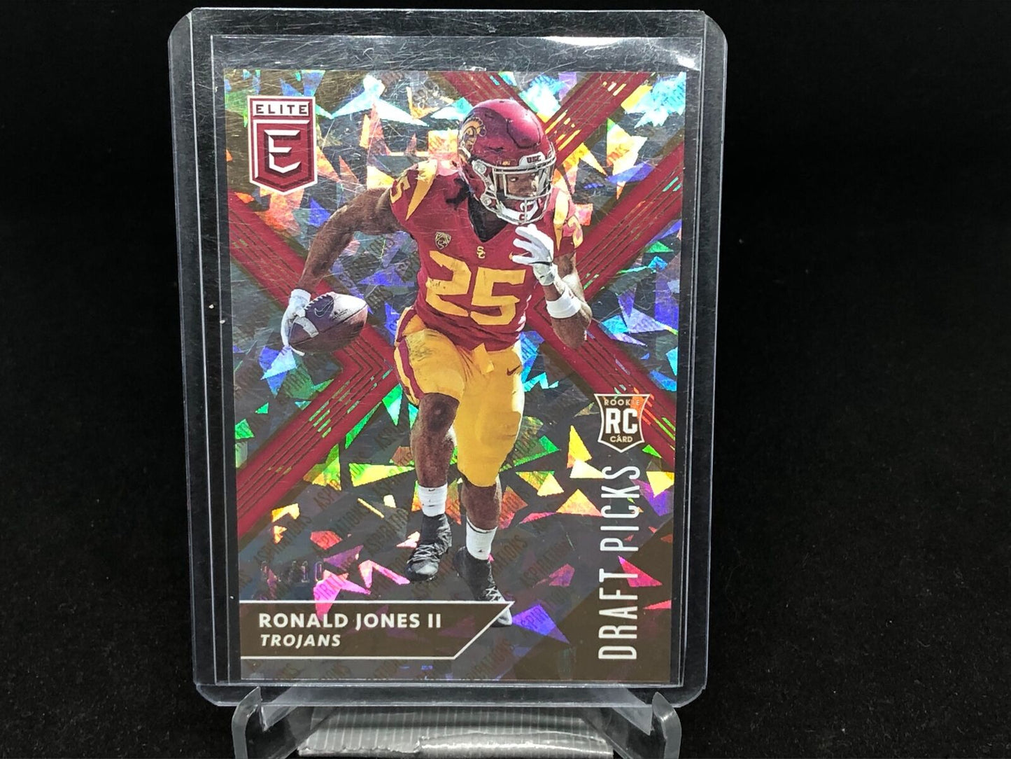 RONALD JONES II 2018 PANINI ELITE DRAFT PICKS CRACKED ICE RC #D 4/10