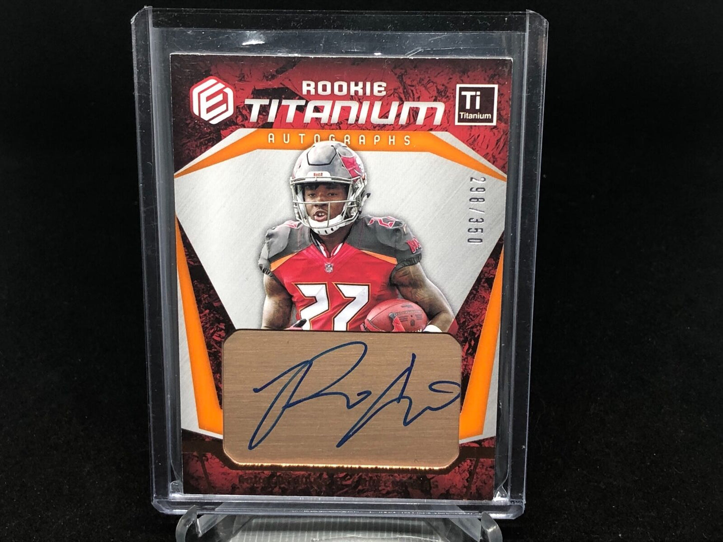 RONALD JONES II 2018 PANINI ELEMENTS ROOKIE TITANIUM ON CARD AUTO RC #D 298/350