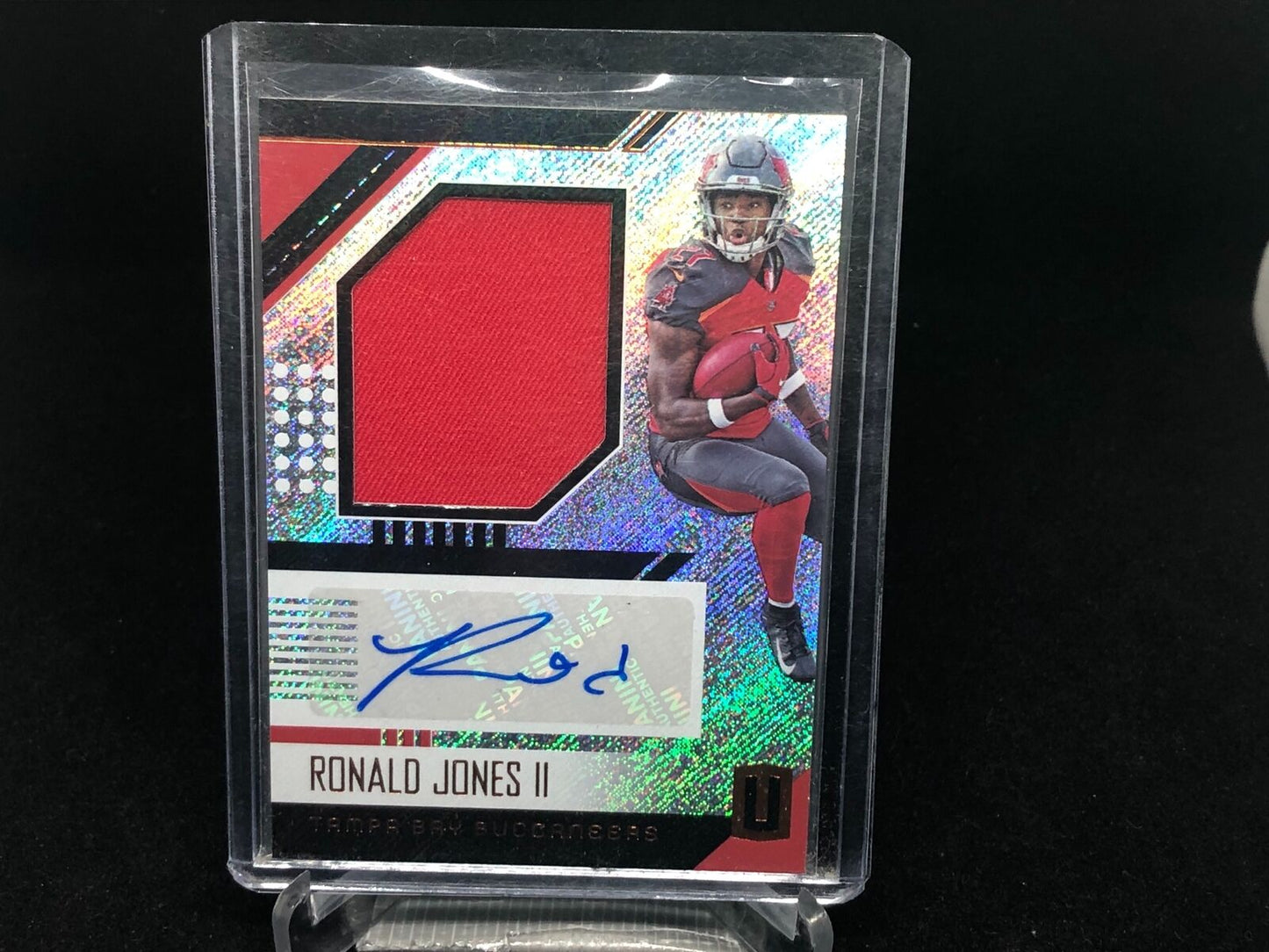 RONALD JONES II 2018 PANINI UNPARALLELED JERSEY AUTO RC