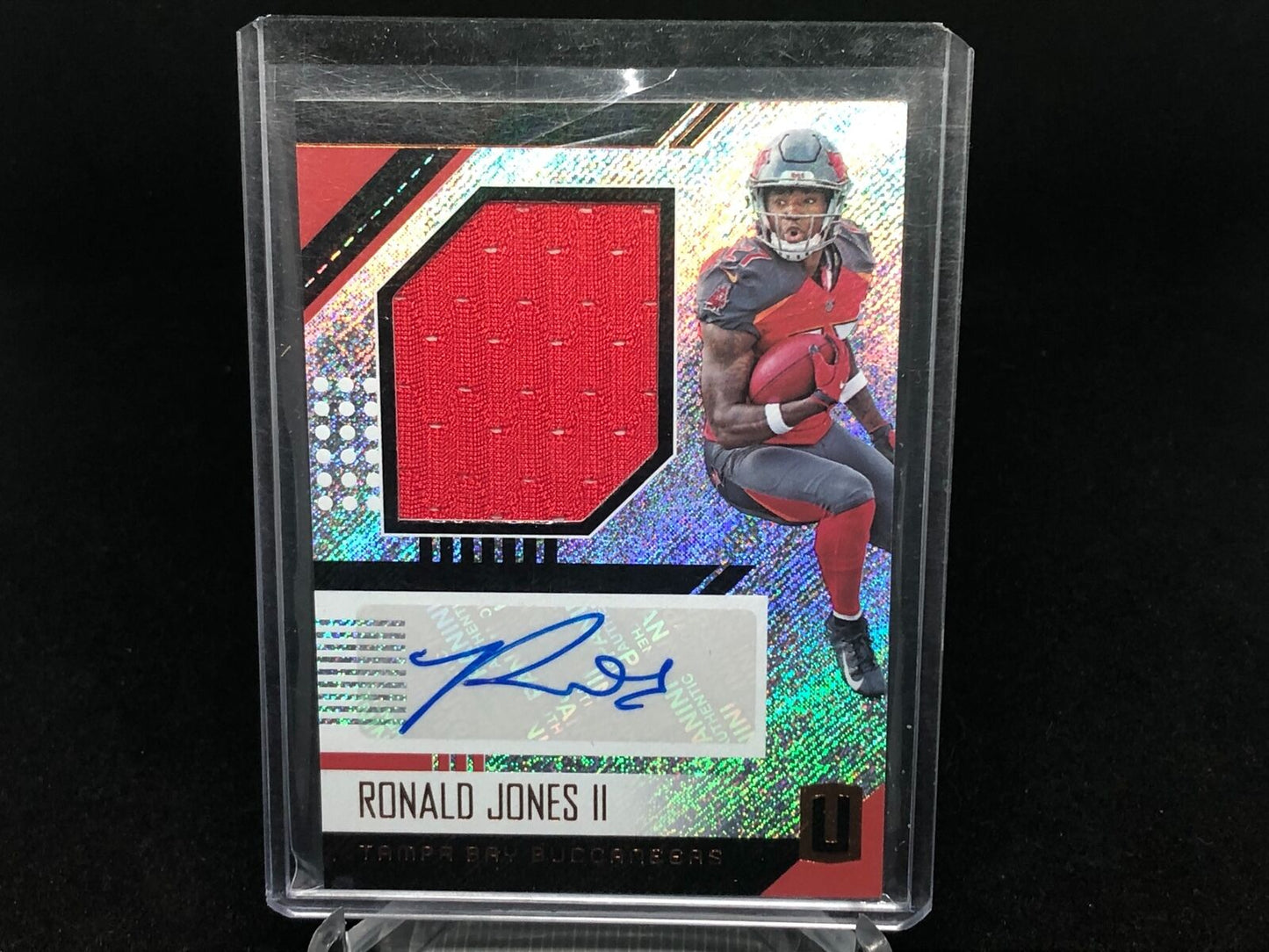RONALD JONES II 2018 PANINI UNPARALLELED JERSEY AUTO RC