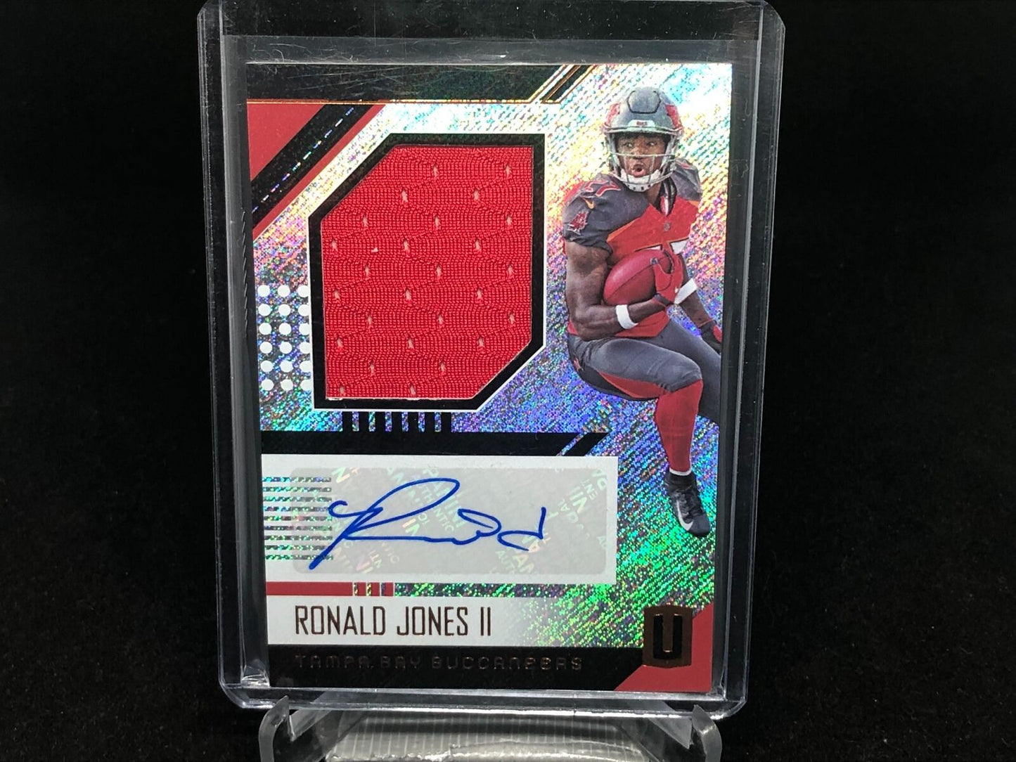 RONALD JONES II 2018 PANINI UNPARALLELED JERSEY AUTO RC