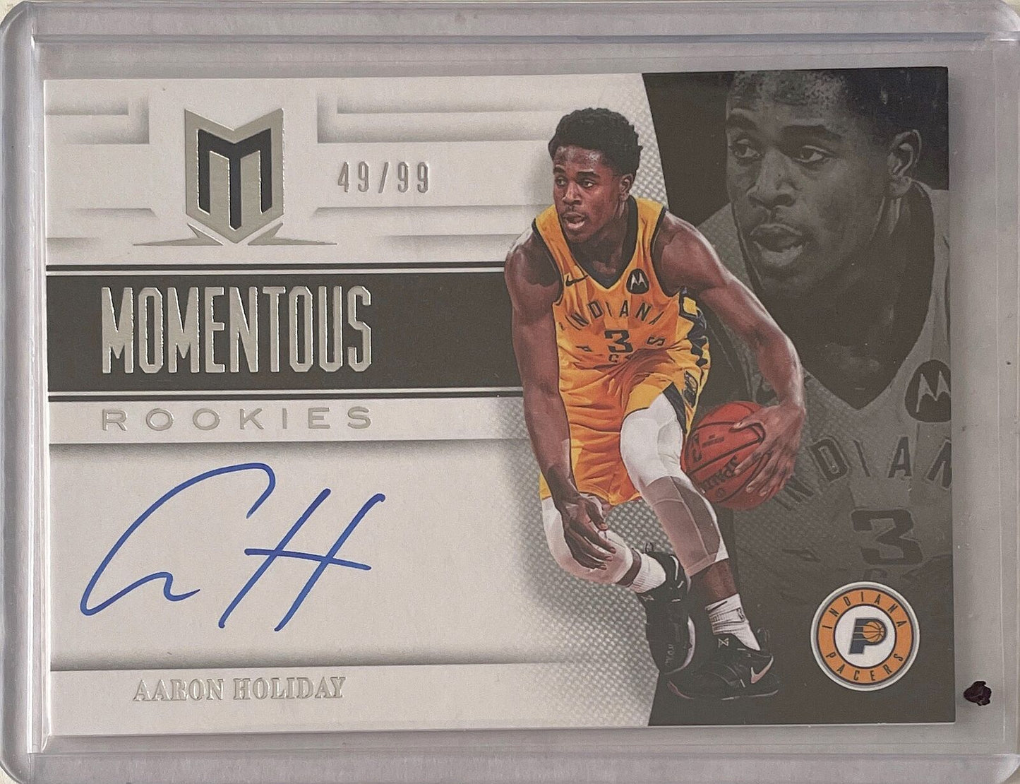 AARON HOLIDAY 2018-19 PANINI CHRONICLES MOMENTOUS ROOKIES AUTO ROOKIE RC #D /99