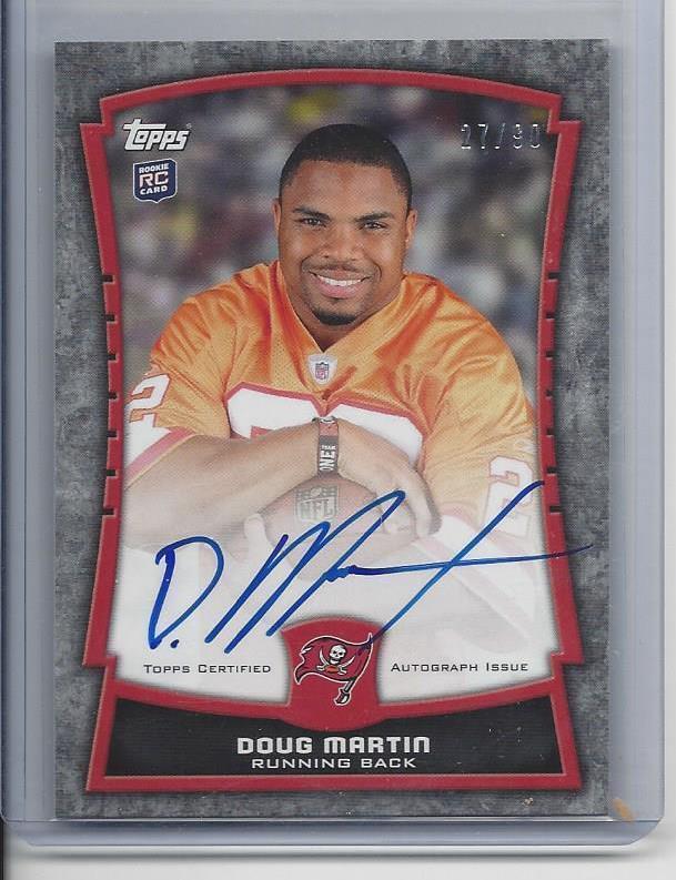 DOUG MARTIN 2012 TOPPS ROOKIE PREMIERE PHOTO SHOOT BUCS ON CARD AUTO RC #D /90