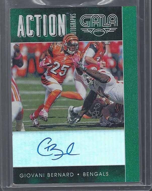 GIOVANI BERNARD 2016 PANINI GALA ACTION GREEN EMERALD ON CARD AUTO #D 4/10
