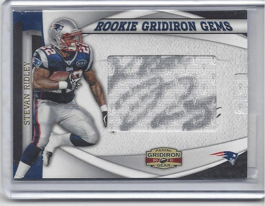 STEVAN RIDLEY 2011 GRIDIRON GEAR GEMS PULLOUT WHITE JERSEY AUTO RC #D 252/303