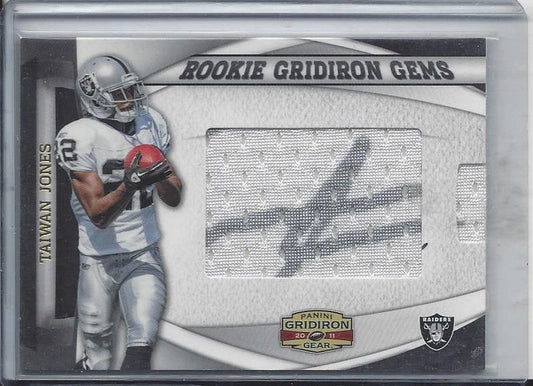 TAIWAN JONES 2011 GRIDIRON GEMS PULLOUT JERSEY ON CARD ROOKIE AUTO RC #D 282/304