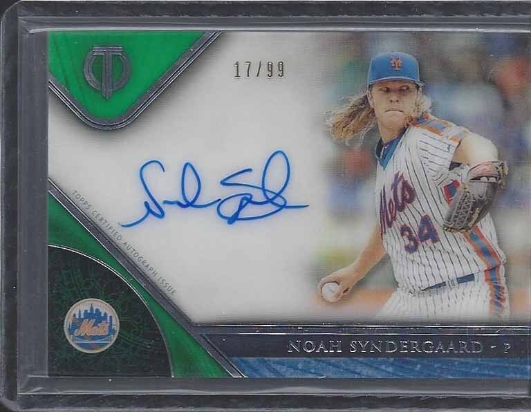 NOAH SYNDERGAARD 2017 TOPPS TRIBUTE GREEN METS ON CARD AUTO #D 17/99